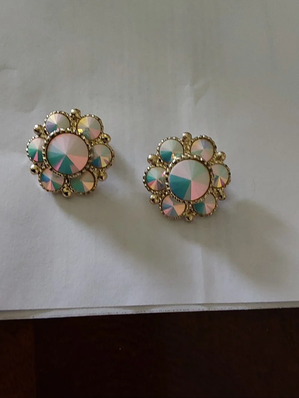 Aurora‎ Crystal Cluster Statement Clip On Earrings - Iridescent Gold